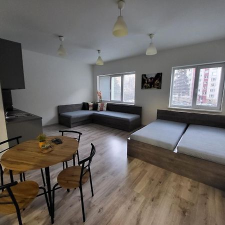 Apartman Nova Bana Bagian luar foto